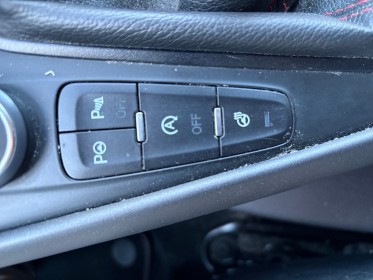 Ford focus 1.5 tdci 120 ss st line / siÈges av  volant chauffants / camÉra / radars av ar / clim / garantie 12 mois...