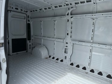 Opel movano 2.2 bluehdi 140 bvm6 l3h2 3.5t prix ttc 24980 euros garantie constructeur 11/2027 occasion simplicicar toulouse...