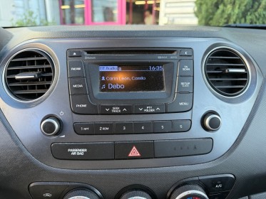 Hyundai i10 1.0 66 uefa euro 2016 - 1ère main - entretien complet - régulateur de vitesse - garantie 12 mois occasion...