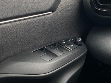 Toyota yaris cross hybride my22 116h 2wd design - entretien full toyota occasion simplicicar lagny  simplicicar simplicibike...