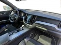 Volvo xc60 t8 twin engine 303 ch  87 ch geartronic 8 r-design /. toit ouvrant / siÈges et volant chauffant / apple carplay...