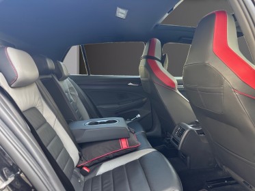 Volkswagen golf viii hatchback gti clubsport 2.0 tsi 16v bmt dsg7 300 ch boîte auto toit ouvrant affichage tête haute...