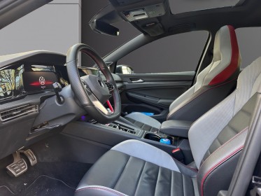 Volkswagen golf viii hatchback gti clubsport 2.0 tsi 16v bmt dsg7 300 ch boîte auto toit ouvrant affichage tête haute...