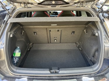 Volkswagen golf viii hatchback gti clubsport 2.0 tsi 16v bmt dsg7 300 ch boîte auto toit ouvrant affichage tête haute...