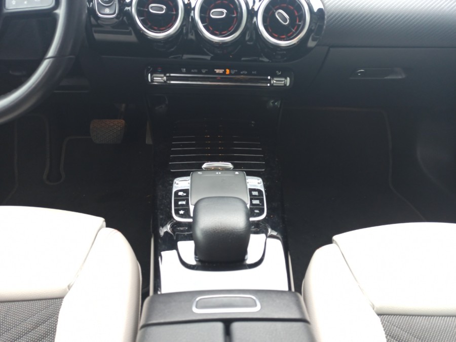 MERCEDES d'occasion CLASSE A IV A200 STYLE LINE 7G-DCT de 2019 Brest