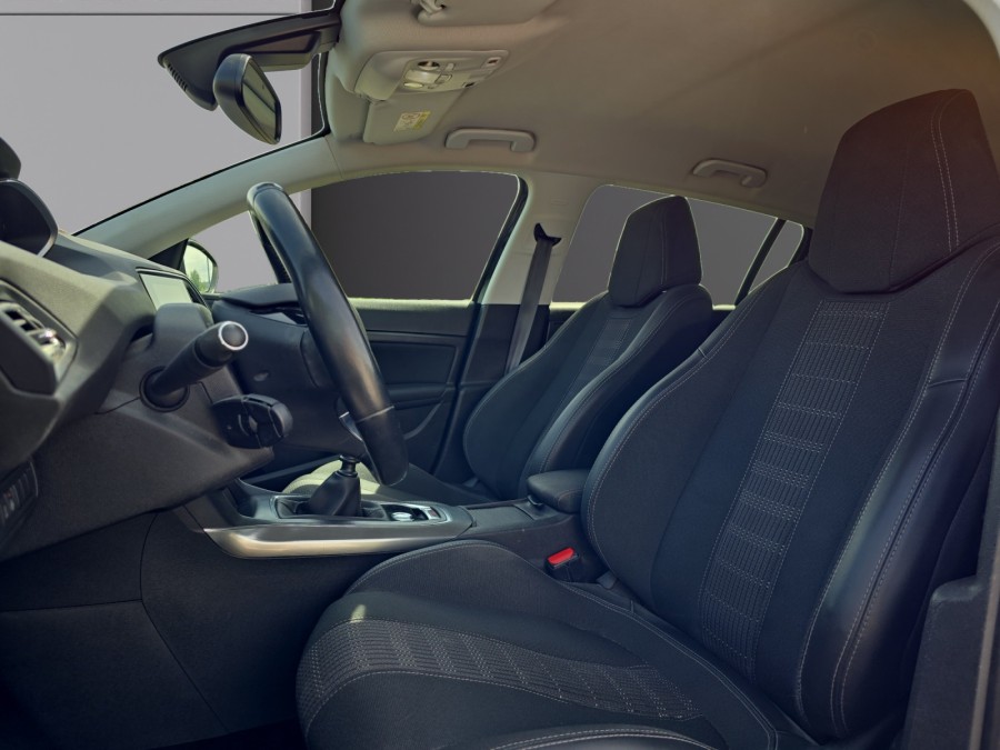 PEUGEOT d'occasion 308 AFFAIRE 1.5 BLUE HDI 130 PREMIUM PACK de 2019