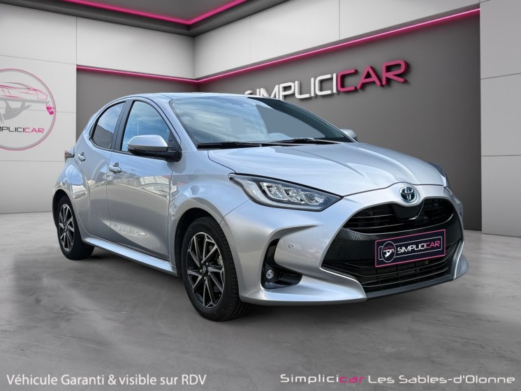 Toyota yaris hybride my22 116h design occasion simplicicar les sables-d'olonne simplicicar simplicibike france