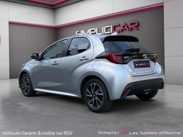 Toyota yaris hybride my22 116h design occasion simplicicar les sables-d'olonne simplicicar simplicibike france