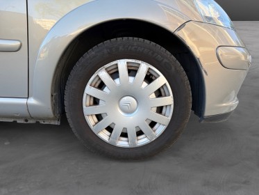 Citroen c3 c3 1.6 16v exclusive sensodrive toit ouvrant sièges velours garantie 12 mois occasion montreuil (porte de...