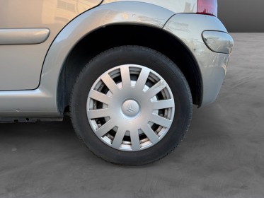 Citroen c3 c3 1.6 16v exclusive sensodrive toit ouvrant sièges velours garantie 12 mois occasion montreuil (porte de...