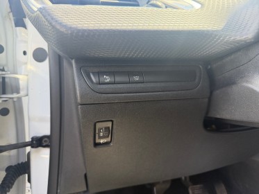 Peugeot 2008 bluehdi 100ch ss bvm5 allure gps clim garantie 12 mois occasion simplicicar labarthe simplicicar simplicibike...