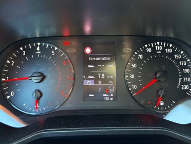 Renault clio v 1.0 tce 100ch - life - bluetooth - radar ar occasion réunion ville st pierre simplicicar simplicibike france