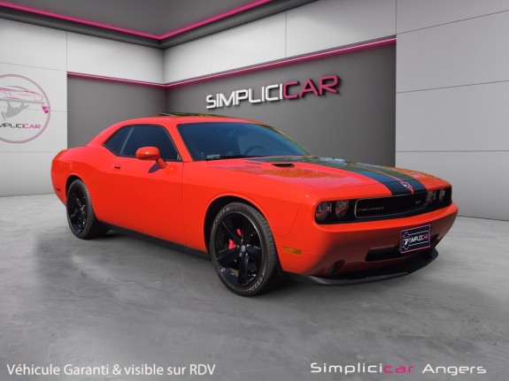 Dodge challenger hemi v8 srt8 425cv - 100% française - carnet entretien complet - carte grise moitié prix occasion...