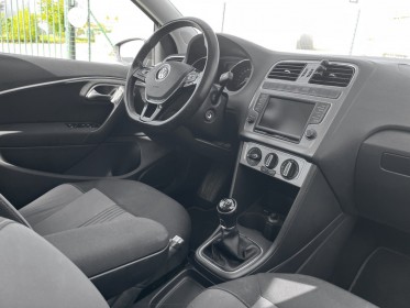 Volkswagen polo allstar 1.2 tsi 90 carplay radar de recule garantie 12 mois occasion simplicicar poitiers simplicicar...