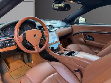Maserati granturismo 1 v8 4,2 32v - sièges éléctrique - bluetooth - camera de recul - suivi maserati complet  -...