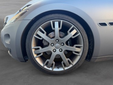 Maserati granturismo 1 v8 4,2 32v - sièges éléctrique - bluetooth - camera de recul - suivi maserati complet  -...