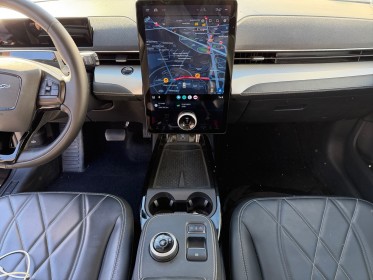 Ford mustang mach-e standard range 76 kwh 269 ch - garantie 12 mois occasion simplicicar reims simplicicar simplicibike france