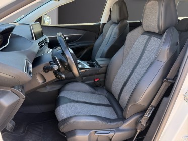 Peugeot 5008 130ch ss eat8 allure  excellent état  suivi complet  garantie 12 mois occasion simplicicar lyon nord...