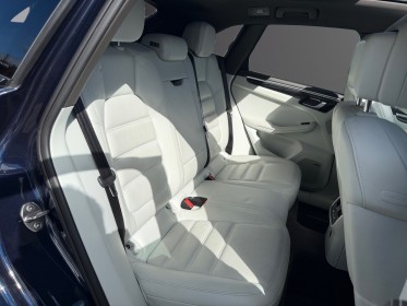 Porsche macan 2.0 245 ch pdk sieges ventiles toit ovrant attelage electrique francais carnet porsche garantie 12 mois...