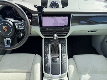 Porsche macan 2.0 245 ch pdk sieges ventiles toit ovrant attelage electrique francais carnet porsche garantie 12 mois...