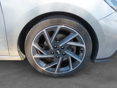 Hyundai i30 1.6 crdi 136ch - automatique dct-7 - toit ouvrant pano - caméra recul occasion réunion ville st pierre...