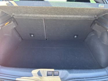 Renault megane iv berline tce 280 energy edc rs entretien renault garantie 12 mois occasion simplicicar besanÇon simplicicar...