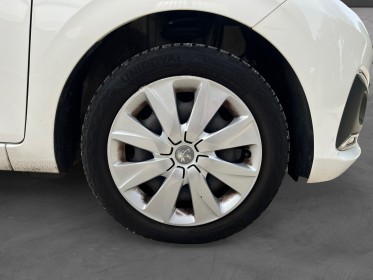 Peugeot 108 style ethanol 1.0 vti 2eme main carplay limitateur climatisation garantie 12 mois occasion simplicicar poitiers...