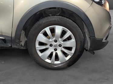 Renault captur tce 120 intens edc faible kilométrages garantie 12 mois occasion simplicicar toulon ouest simplicicar...