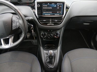 Peugeot 208 1.2 puretech 82ch bvm5 style occasion parc voitures beauvais simplicicar simplicibike france