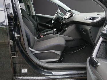 Peugeot 208 1.2 puretech 82ch bvm5 style occasion parc voitures beauvais simplicicar simplicibike france