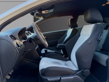 Volkswagen polo 2.0 tsi r wrc 200cv - n1901/2500 - suivi entretien full vw - garantie 12 mois occasion simplicicar toulon est...