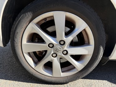 Toyota yaris hybride business 100h business occasion simplicicar vaucresson simplicicar simplicibike france