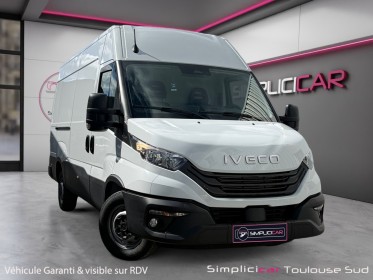 Iveco daily 176ch 35s18 habillage bois intérieur tva récupérable occasion simplicicar toulouse sud simplicicar...