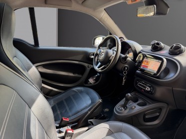 Smart fortwo coupe 1.0 71 ch ss ba6 prime toit panoramique camera de recul garantie 12 mois occasion paris 17ème (75)(porte...