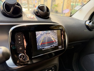 Smart fortwo coupe 1.0 71 ch ss ba6 prime toit panoramique camera de recul garantie 12 mois occasion paris 17ème (75)(porte...