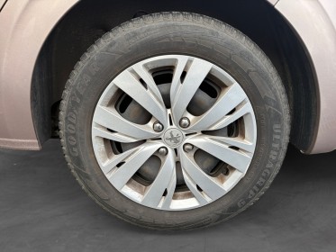 Peugeot 208 90ch bvm5 active/ idéal jeune permis occasion simplicicar orgeval  simplicicar simplicibike france