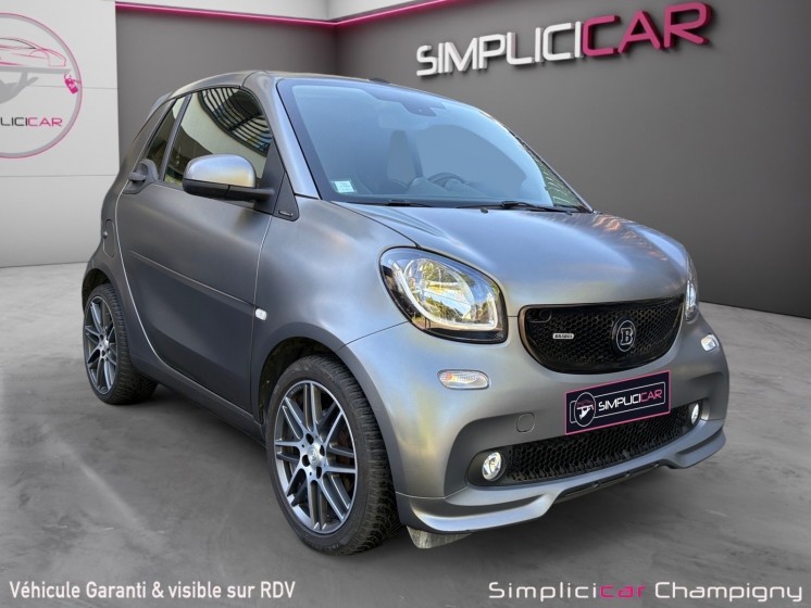 Smart fortwo cabrio cabriolet 109 ch  brabus xclusive- capote grise-sieges en cuir chauffant-jbl-camera et bip de recul...