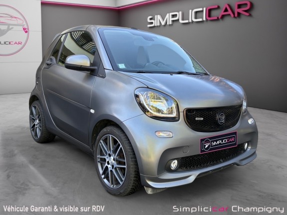 Smart fortwo cabrio cabriolet 109 ch  brabus xclusive- capote grise-sieges en cuir chauffant-jbl-camera et bip de recul...