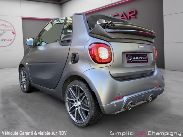 Smart fortwo cabrio cabriolet 109 ch  brabus xclusive- capote grise-sieges en cuir chauffant-jbl-camera et bip de recul...