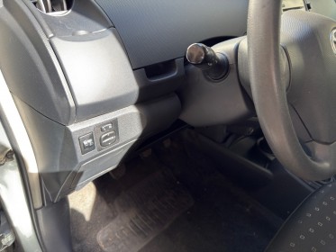 Toyota yaris ii 1.0 - 69 vvt-i création occasion paris 15ème (75) simplicicar simplicibike france