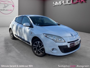 Renault megane iii berline tce 130 sl xv de france euro 5 premiere main occasion avignon (84) simplicicar simplicibike france