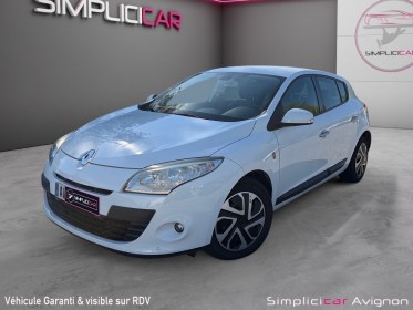 Renault megane iii berline tce 130 sl xv de france euro 5 premiere main occasion avignon (84) simplicicar simplicibike france