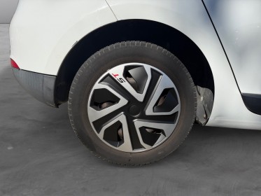 Renault megane iii berline tce 130 sl xv de france euro 5 premiere main occasion avignon (84) simplicicar simplicibike france