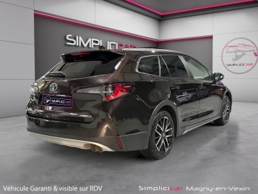 Toyota corolla touring sports hybride my20 184h trek toit ouvrant/carplay/finition rare occasion simplicicar magny-en-vexin...