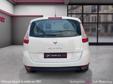 Renault scenic iii 1.6 16v 110ch grand coffre 3 sièges arrière indépendant entretien renault que 30000km au compteur......