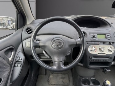Toyota yaris 65 vvt-i linéa luna entretien complet garantie 12 mois occasion montreuil (porte de vincennes)(75) simplicicar...