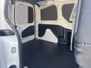 Citroen berlingo fourgon 20 l1 bluehdi 100 radars de recul giraphon garantie 12 mois occasion simplicicar labarthe...