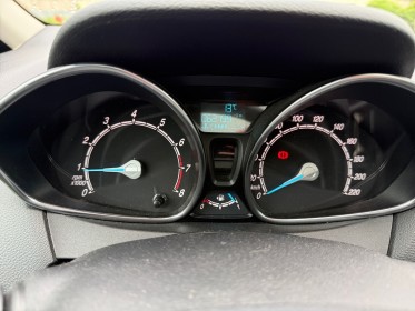 Ford b max 1.0 ecoboost 125 - garantie 12mois - toit panoramique - climatisation auto - radar ar occasion champigny-sur-marne...