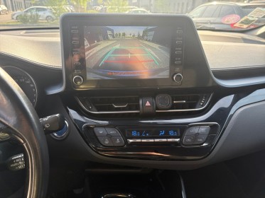 Toyota c-hr hybride mc19 1.8l edition garantie 12mois entretiens complet toyota occasion simplicicar lyon nord simplicicar...