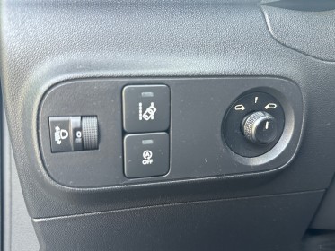 Citroen c3 c3 bluehdi 75 ss feel garantie 12 mois occasion simplicicar vienne simplicicar simplicibike france